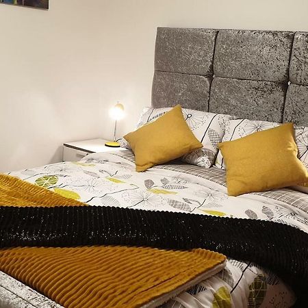 The Beach Apartment, Near Outlander Location เคิร์กคาลดี ภายนอก รูปภาพ