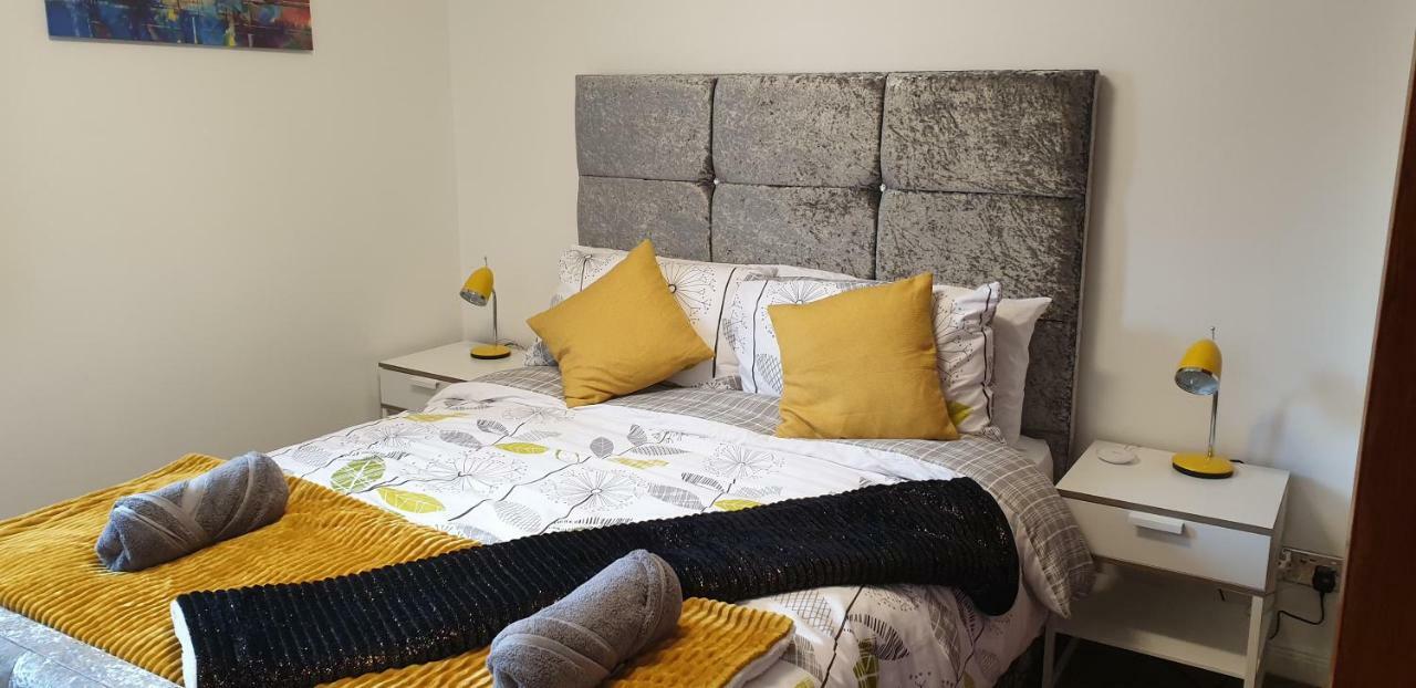 The Beach Apartment, Near Outlander Location เคิร์กคาลดี ภายนอก รูปภาพ